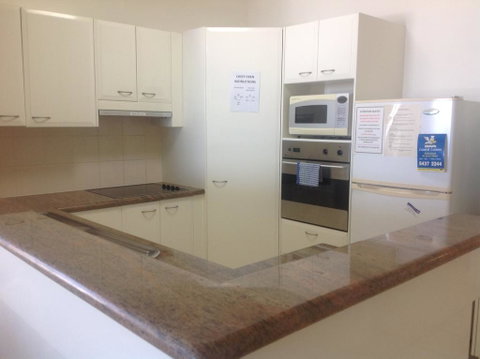 Kings Row Apartments - Your Accommodation 3