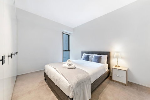 KOZYGURU HAYMARKET SYDNEY CITY VIEW 2 BED STUNNING APT NHA178-1206 - Your Accommodation 2