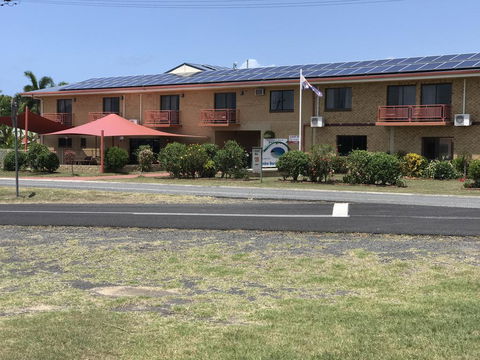 Kurrimine Beach Motel - Your Accommodation 0
