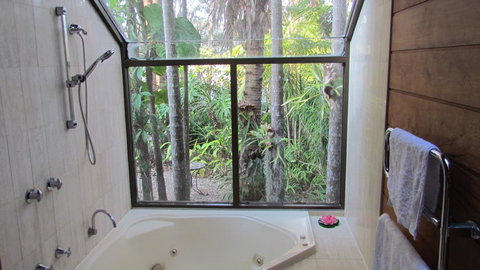 Lake Russell Luxury Retreat - Your Accommodation 0