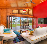 Lake Tinaroo Waterfrontage - Your Accommodation