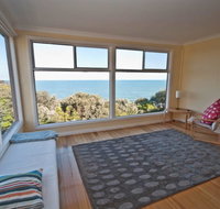 Lake Tyres Beach House - Your Accommodation