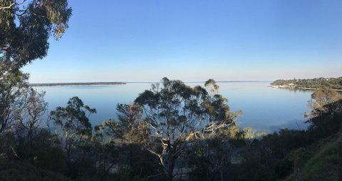 Lakescapes Cottage - 180 Degree Panoramic Views - Your Accommodation 0