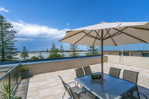 Lakeshore Apartments - Unit 6 - Your Accommodation 2