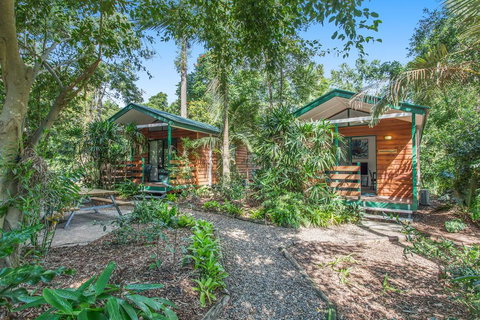 Landsborough Pines Caravan Park - Your Accommodation 0