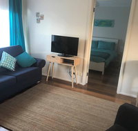 Laneway Bungalow 1 Bedroom complete Unit East G - Your Accommodation