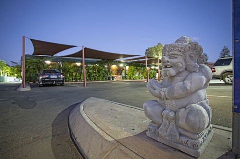 Latitude20 Cattrall Park - Your Accommodation 0
