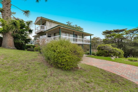 Leighton Bay Walk - Your Accommodation 1