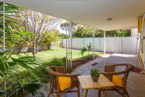 Lemon Cottage - Your Accommodation 0