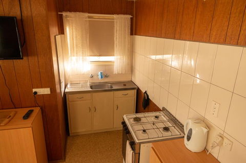 Limestone Cottage - Your Accommodation 3