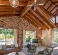 Luxurious Home on 5 Acres Close to CBD - Sleeps 18 - Your Accommodation