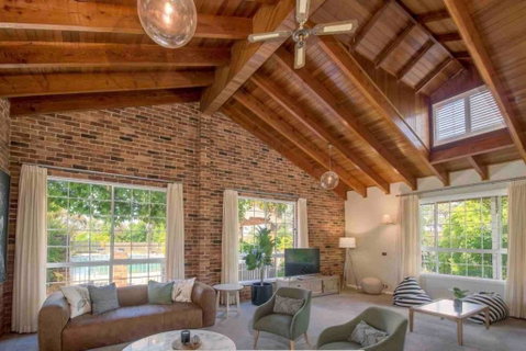 Luxurious Home On 5 Acres, Close To CBD - Sleeps 18 - Your Accommodation 0