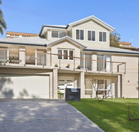Luxurious Lake House - Your Accommodation