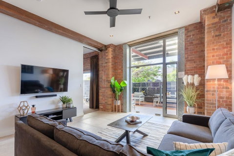 Luxury 3 Brm 2 Bath Woolstore Apt With Courtyard - Your Accommodation 1