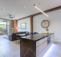 Luxury 3 brm 2 bath Woolstore apt with Courtyard - Your Accommodation