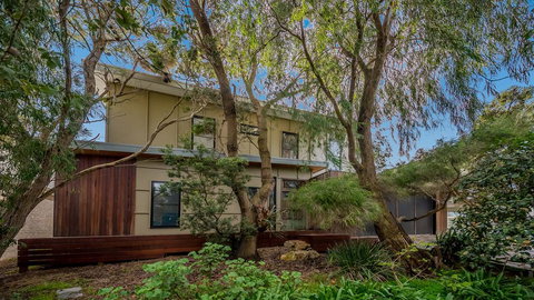 LUXURY BY THE SEA - CLOSE TO THE BEACH - Your Accommodation 0