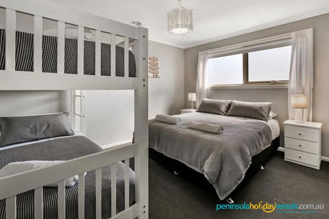 Luxury Coastal Escape - Your Accommodation 1