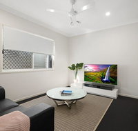 Luxury Home close to Sleemans QE2 Hospital  Griffith Uni - Your Accommodation