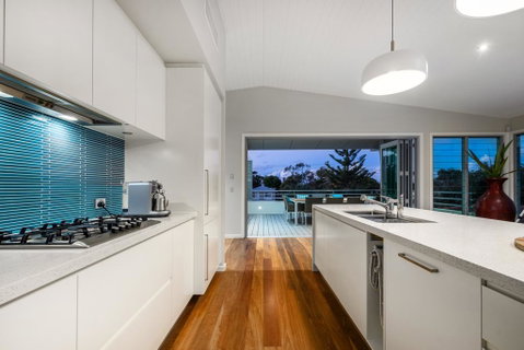Luxury Tropical Haven - Pacific Avenue, Sunshine Beach - Your Accommodation 2