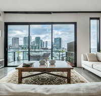 Luxury Waterfront 4BDR Townhouse with Amazing Views - Your Accommodation