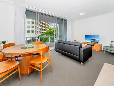 Luxury Waterfront Escape On The Harbour 315 - Your Accommodation 1