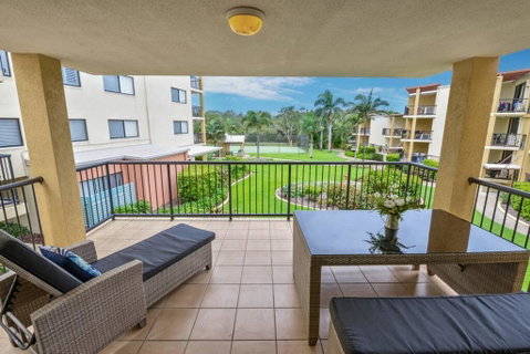 Marcoola Beachfront 3BR -Pool-100m To The Beach. - Your Accommodation 2
