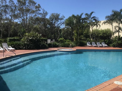 Marcoola Beachfront 3BR -Pool-100m To The Beach. - Your Accommodation 1