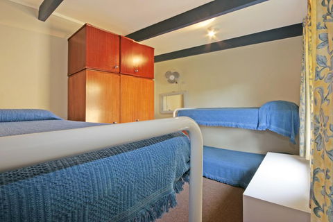 Matron 17, Narrawallee - Your Accommodation 1
