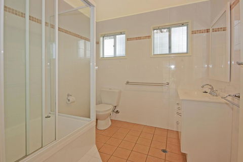 Matron 17, Narrawallee - Your Accommodation 2
