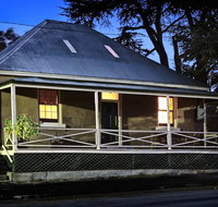 McCauley's Cottage - Your Accommodation