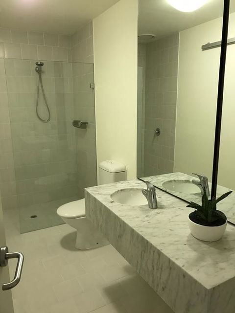 MH Self Contained Apartments QV1 - Your Accommodation 3