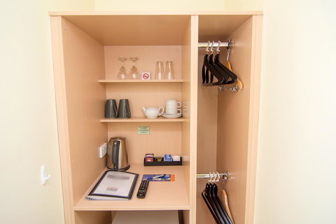 Miami Hotel Melbourne - Your Accommodation 2
