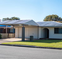 Michael Street 39 Golden Beach - Your Accommodation