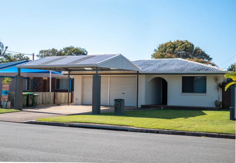 Michael Street 39, Golden Beach - Your Accommodation 0