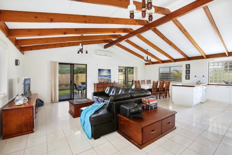 Michael Street 39, Golden Beach - Your Accommodation 3