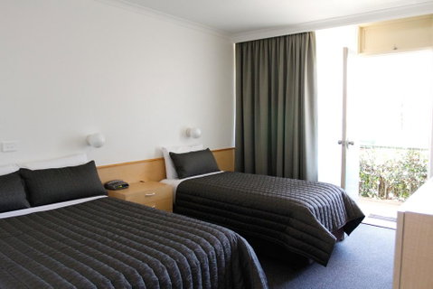 Mid City Motor Inn Queanbeyan - Your Accommodation 3