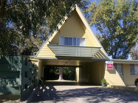 Millers Cottage Motel - Your Accommodation 0