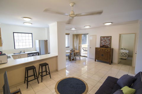 Minnie St 2 Bedroom / 2 Bathroom Apartment - Your Accommodation 1