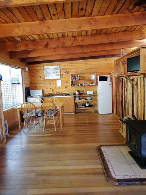 Minnow Cabins Lower Beulah - Your Accommodation 3