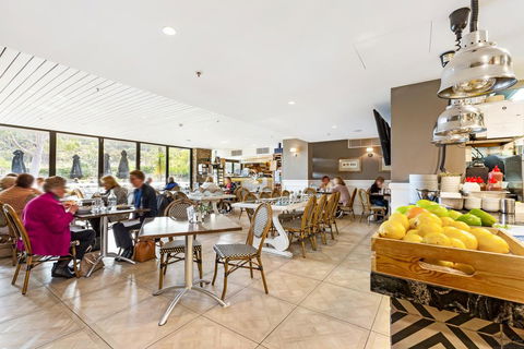 Miramare Gardens Boutique Accommodation - Your Accommodation 2