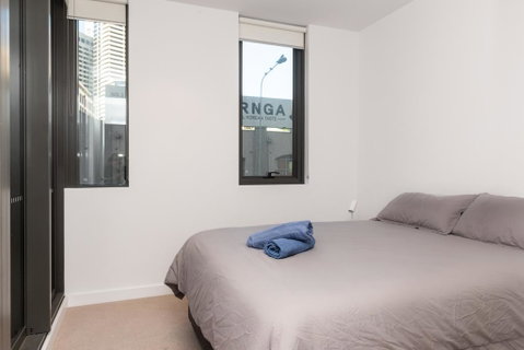 Modern Apartment In Darling Harbour - Your Accommodation 1