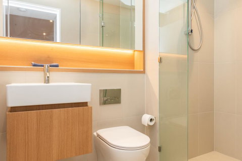 Modern Apartment In Darling Harbour - Your Accommodation 2