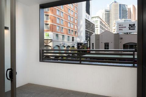 Modern Apartment In Darling Harbour - Your Accommodation 3