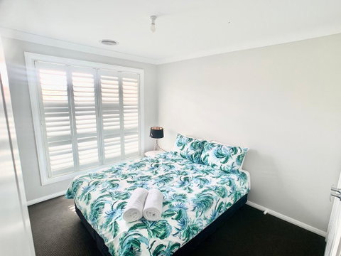 Modern Majestic - Everything You Need - Private Location - Your Accommodation 1