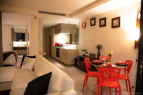 Modern, Clean, Luxury At The Right Price..... - Your Accommodation 3