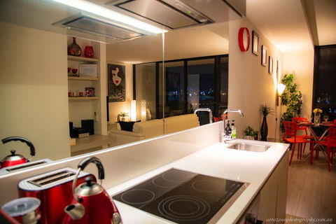 Modern, Clean, Luxury At The Right Price..... - Your Accommodation 1