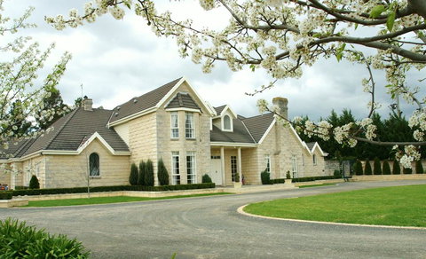 Montfort Manor - Your Accommodation 0