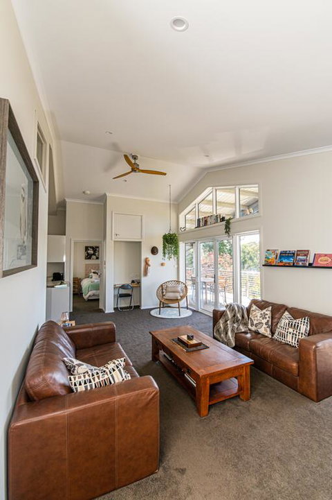 Mortimers Wines - The Canopy Loft - Your Accommodation 3