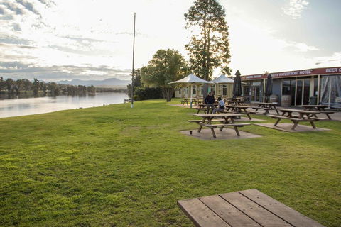 Moruya Waterfront Hotel Motel - Your Accommodation 0