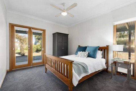 Moss's Place - Your Accommodation 2